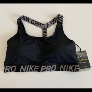 NWT Nike Pro Sports Bra